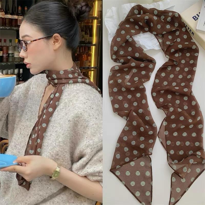 Polka Dot Floral Print Silk Sc - Ascot Neck Scarf 评论和价格
